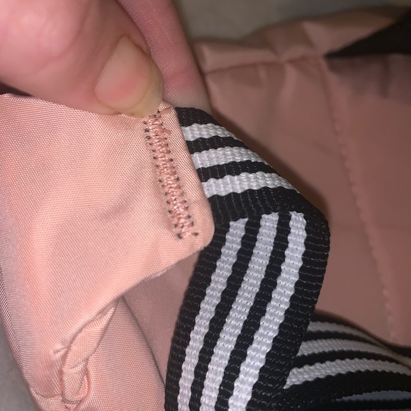 Adidas waist pack NWT - Picture 10 of 10